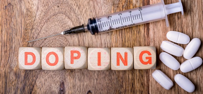 Doping_Dice_Tablets_and_Syringe