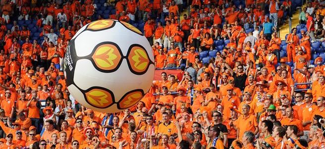 Generic_Dutch_football_supporters