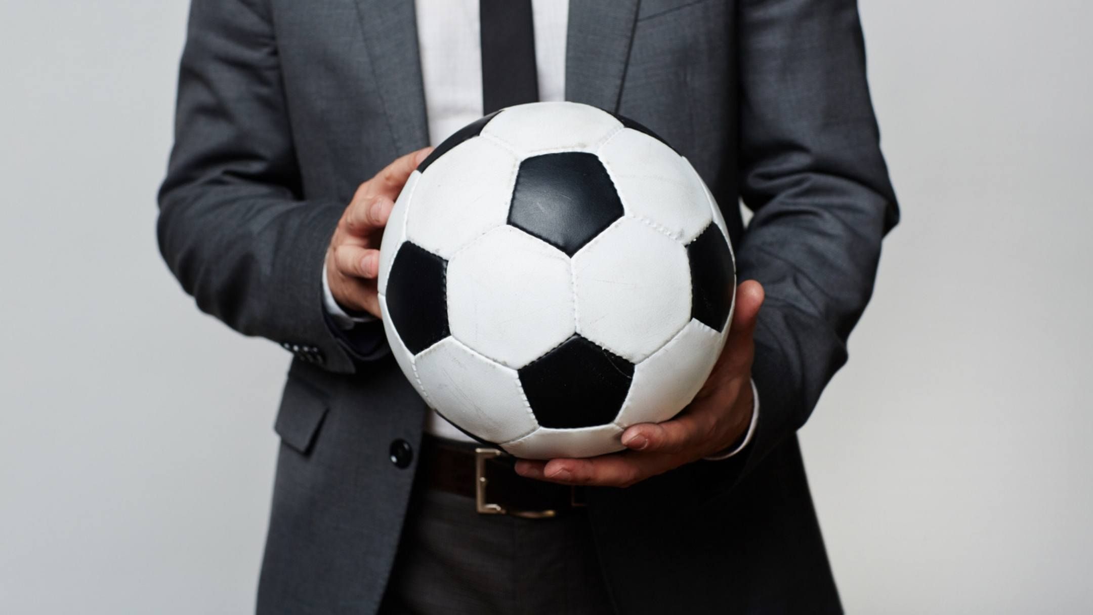 Title image of Indefinite provisional suspensions and competence under the FFAR: CAS Panel reinstates suspended agent licence in Tullio Tinti v FIFA